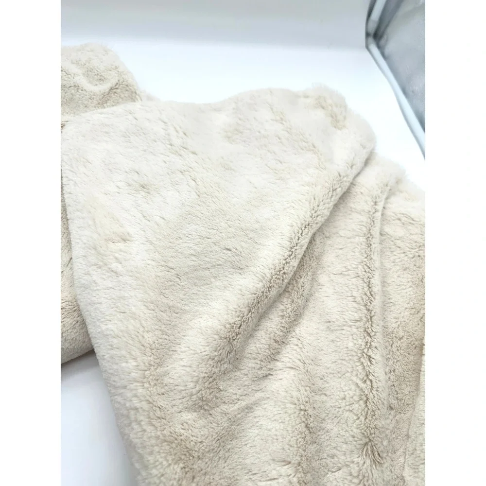 2 Pottery Barn Ivory Faux Fur Square Pillow Cover 24x24 Cream Soft Cozy Plush